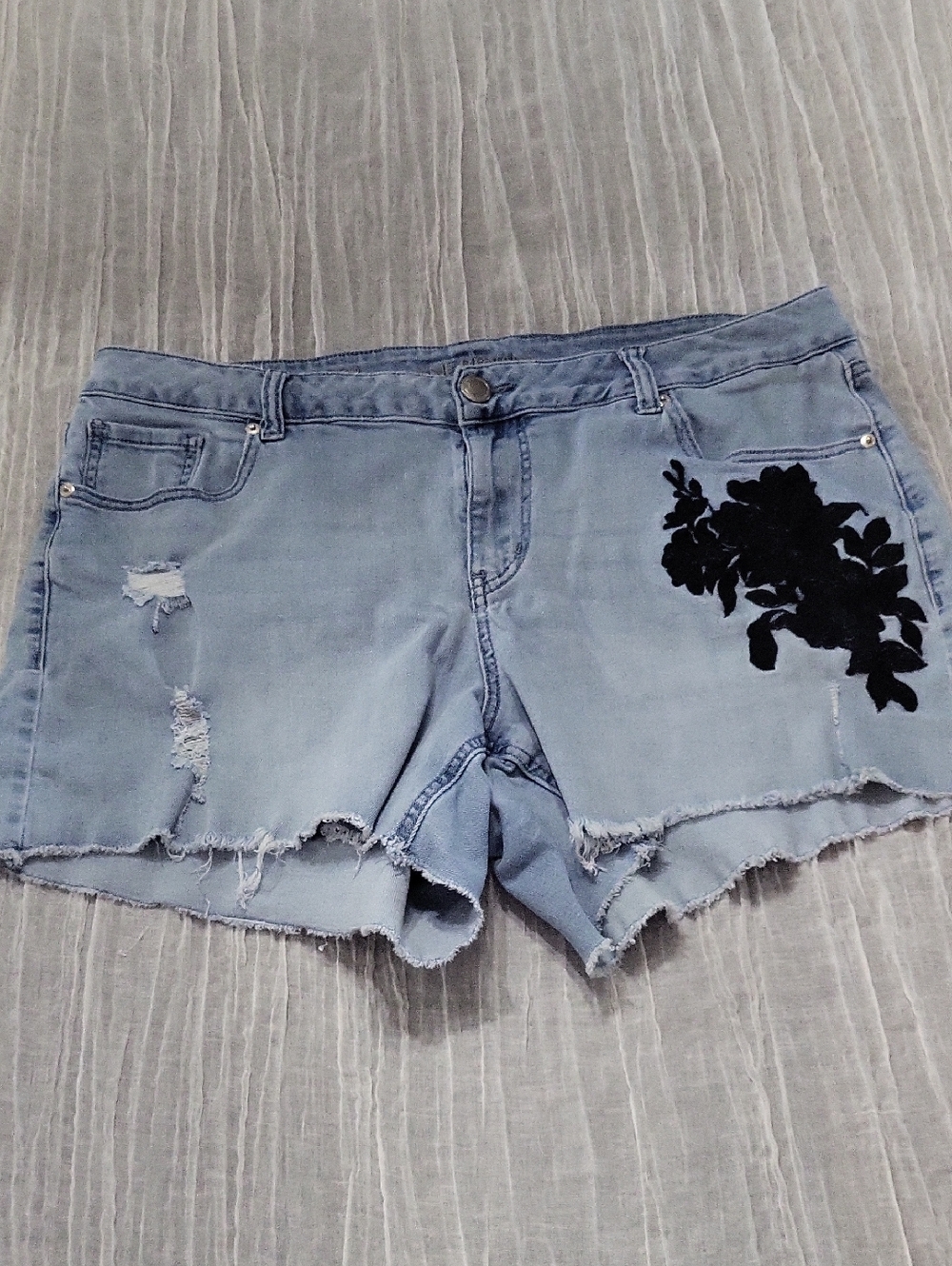 Lane Bryant Size 16 Light Blue Denim Shorts with Black Floral Patch
